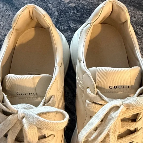 Gucci Cream Sneakers with Red and Green Stripes